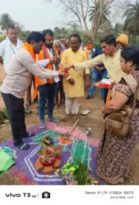 भाजपा जिला अध्यक्ष के हाथों सम्पन्न हुआ    अरमूरकसा में पुल निर्माण का भूमिपूजन