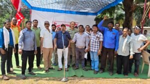 “बीमार माइंस अस्पताल को ही इलाज की  आवश्यकता है ।” :– सीटू