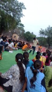 बालोद महाविद्यालय के रोवर_ रेंजर “युवा आपदा मित्र योजना प्रशिक्षण शिविर में ले रहे प्रशिक्षण …!