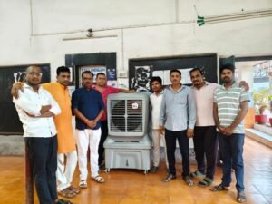 “परहित सरिस धरम नहिं भाई” राम जानकी सेवा समिति कुसुमकसा ने रेलवे स्टेशन में वाटर कूलर की सहयोग कर की पंक्ति को चरितार्थ।