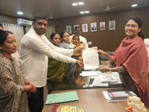 योगेंद्र सिन्हा ‘गांधी’ की पहल रंग लाई: डीएमएफ से डौंडी ब्लॉक के स्कूलों को मिले 1.77 करोड़, बनेंगे अतिरिक्त कक्ष व शौचालय